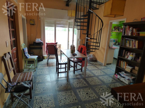 Imagen 5 de 14 de Venta De Casa De 5 Ambientes En Bernal (24312)