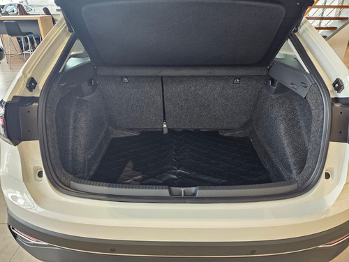 Volkswagen Nivus Comfortline 200 tsi at