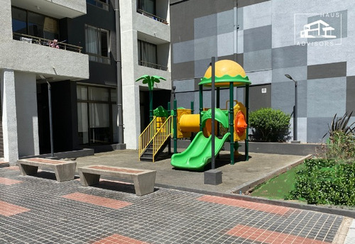Sin Pie. Barrio Matucana. 2d/1b. Piscina, Quinchos En Azotea
