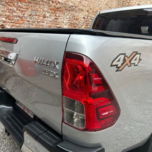 Toyota Hilux 2.8 Cd Srx 177cv 4x4 At