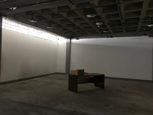 Imagen 3 de 7 de Planta Industrial En Alquiler Guaicay 150 M2