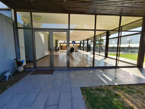 Departamento En Venta De 3 Dorm. En Cerrillos