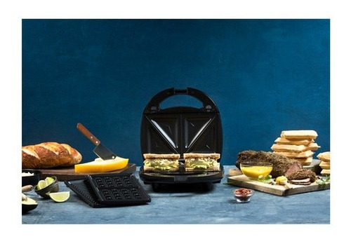 Waflera Sandwichera Ultracomb Grill Panini 3 En 1 con 3 Placas Intercambiables Color Negro