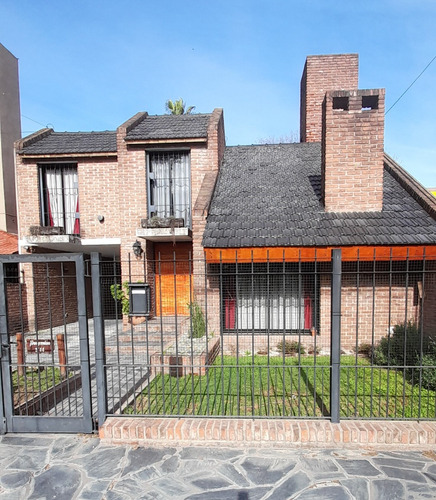 Hermoso Chalet. Moreno Sur.