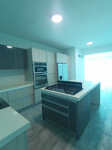 Imagen 3 de 8 de Sector Boulevard Playa Mansa Lechería Residencias Monarca. En Venta Apartamento 108m2 Vilmar Salazar 0426-583.17.60