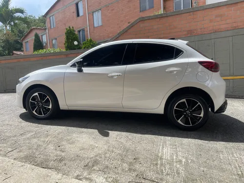Mazda 2 Sport 1.5 Grand Touring Lx At