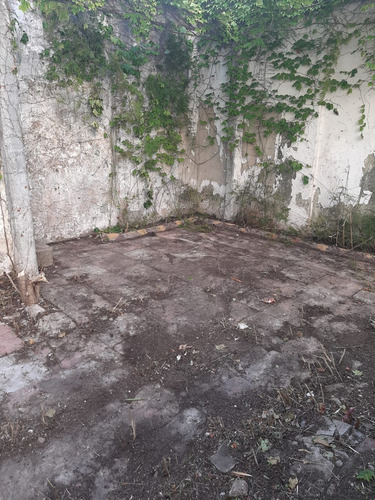 Casa Antigua, Terreno Ideal Para Construir.
