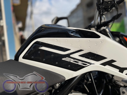 Imagen 5 de 9 de Kit Protector Tanque Stomp Grip Ktm Duke 200ng, 250 Y 390
