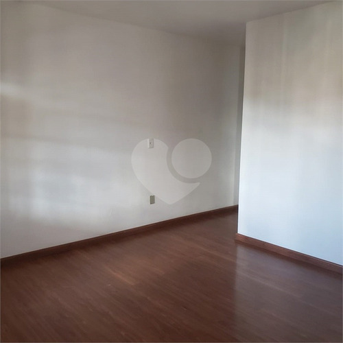 Imagem 23 de 30 de Linda Casa Em Condomínio De 3 Dormitórios Com Suíte - Reo485544