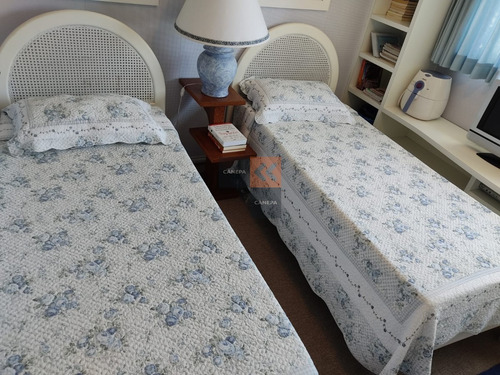Venta Apartamento 3 Dormitorio Y Dependencia, Peninsula, Punta Del Este- Ref: 8445