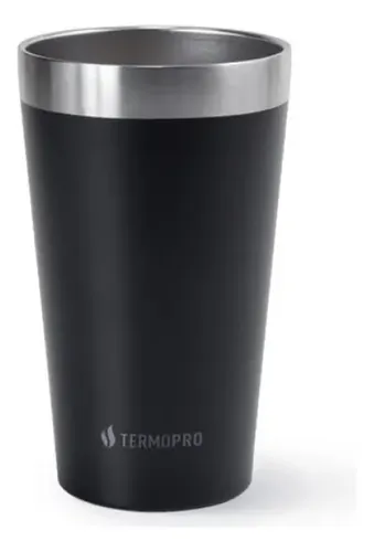 Copo térmico Termopro de 500ml na cor preta visto de frente com logo visível