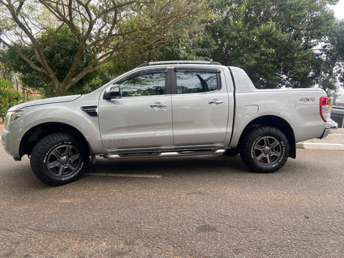 Ford Ranger 3.2 Limited Cab. Dupla 4x4 Aut. 4p