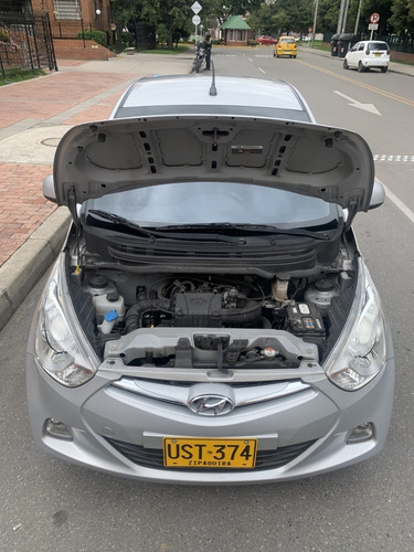 Hyundai Eon 2016 0.8 Style Full Equipo