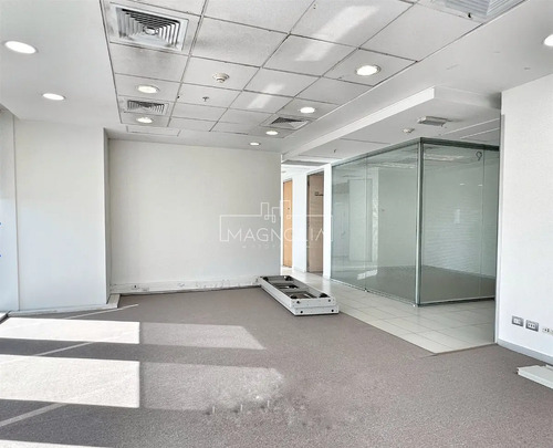 Arriendo Amplia Oficina Nueva Las Condes