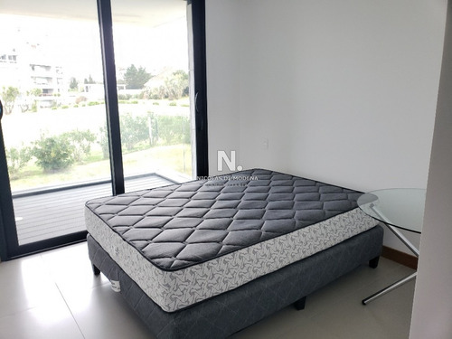 Oportunidad !!! Sea Breezes - Venta - Mansa - Punta Del Este - 3 Dormitorios - Piscina- Ref: 651