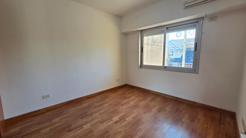 Departamento 2 Ambientes Con Cochera- Alquiler- Castelar
