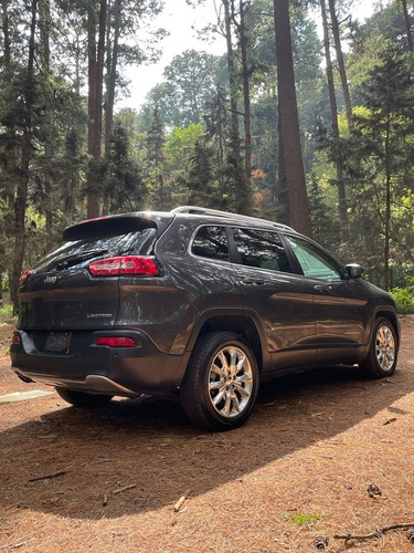 Imagen 3 de 14 de Jeep Cherokee 2015