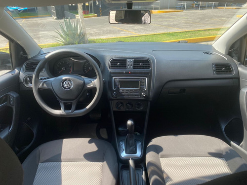 Volkswagen Vento 1.6 Confortline At