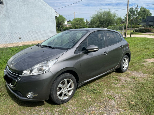 Peugeot 208 1.5 Allure Touchscreen