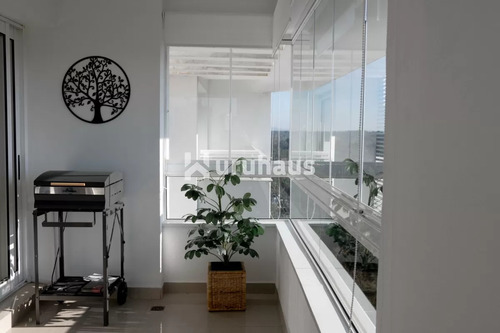Apartamento A La Venta 3 Dormitorios Y 2 Cocheras - Punta Del Este