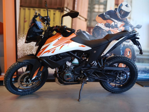 Imagen 7 de 22 de Motocicleta Ktm Adventure 250 2023 0km Blanca Con Naranja