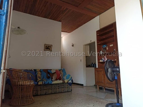 Imagen 24 de 27 de Casa Comercial Y Residencial En Catia La Mar A Pie De Calle Con Local Comercial 22-8083
