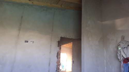 Imagen 4 de 10 de Casa En Barrio Privado En Carlos Spegazzini A Terminar- Venta O Permuta Por Ph Flores