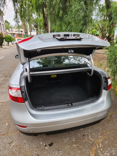 Renault Fluence 2.0 Expression Cvt Mt