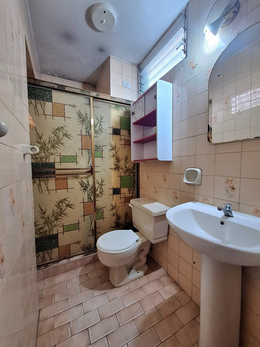 En Venta Apartamento Ubicado En Los Teques.bloque 15. Jmus