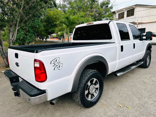 Imagen 6 de 18 de Ford F-250 Super Duty 2015 V8 4x4 Automático