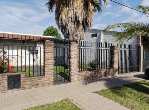 Imagen 1 de 13 de Casa Dos Dormitorios Fisherton