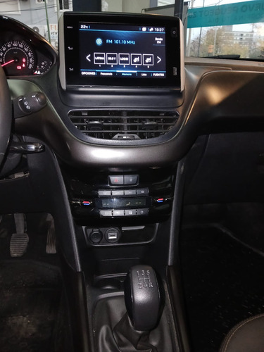 Peugeot 2008 1.6 Feline