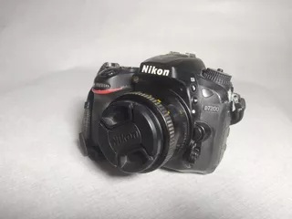 Nikon D7200 + 2 Lentes