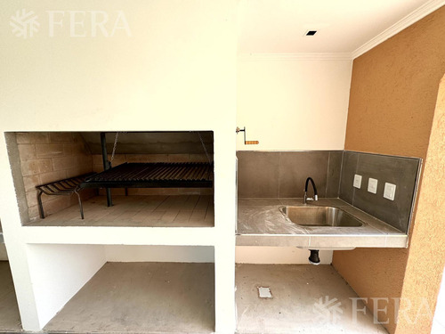 Venta Casa 4 Ambientes Con Piscina Campos De Roca - Brandsen