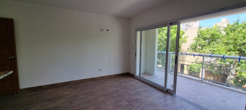 Departamento En Venta En Remedios De Escalada Oeste