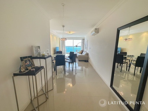 Imagen 6 de 23 de Apartamento En Casino Tower, 2 Dormitorios Y Medio - Punta Del Este Mansa
