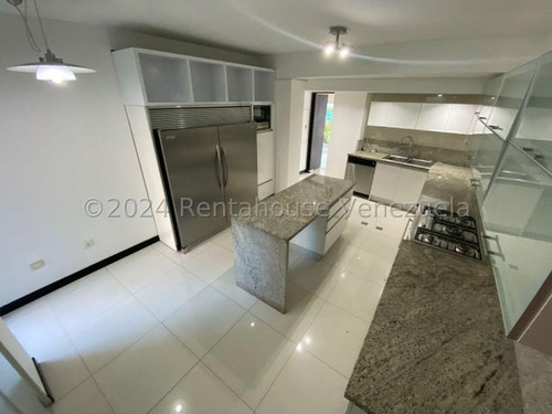 Ag. Vende Hermoso Apartamento Ubicado En Urb. Las Mesetas De Santa Rosa De Lima.