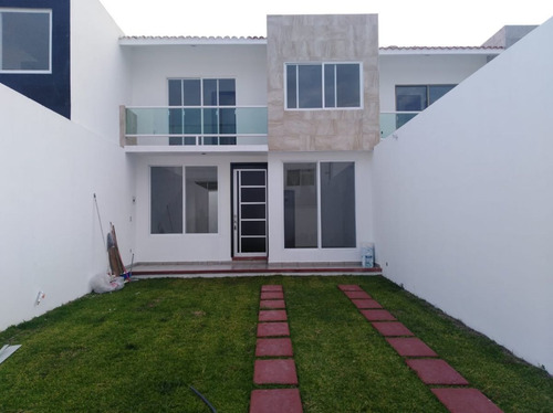Imagen 2 de 15 de Vendo Casa De Dos Niveles En La Col. Gabriel Tepepa Cuautla