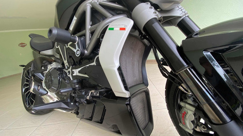 Imagem 3 de 15 de Ducati Xdiavel S