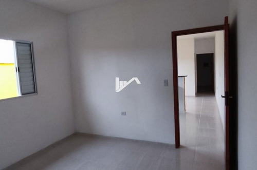 Imagem 4 de 10 de Casa Com Espaço Para Piscina Sendo Lado Praia Em Itanhaém