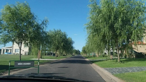Imagen 7 de 9 de Venta De Lote Al Rio En San Benito - Villanueva, Tigre