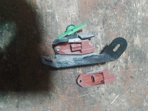 Par De Sensores De Bolsas De Aire Vw Jetta A4 03 2.0 Aut. (Usado)