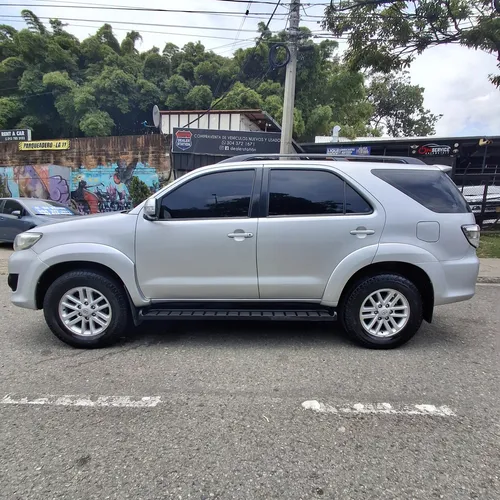Toyota Fortuner 2.7l 4x4