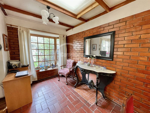 Casa En Venta De 4 Dorm. En Macul