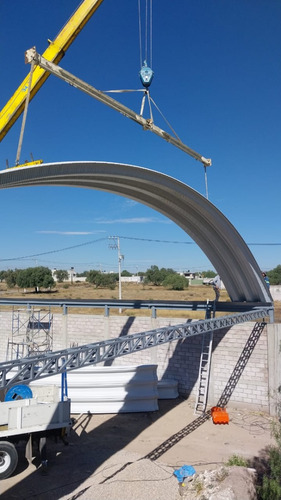 Constructora De Arcotechos / Techos Autosoportantes