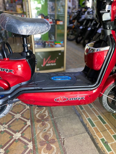 Imagen 15 de 16 de Moto Eléctrica Scooter K City Max 350