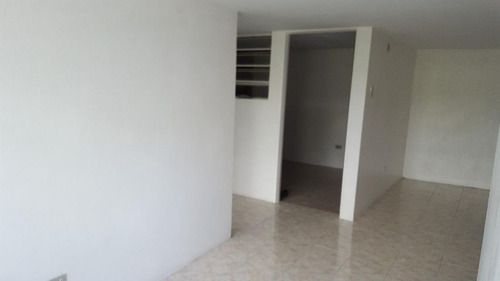 Imagen 5 de 28 de Venta De Casa En Colinas De Los Chaguaramos