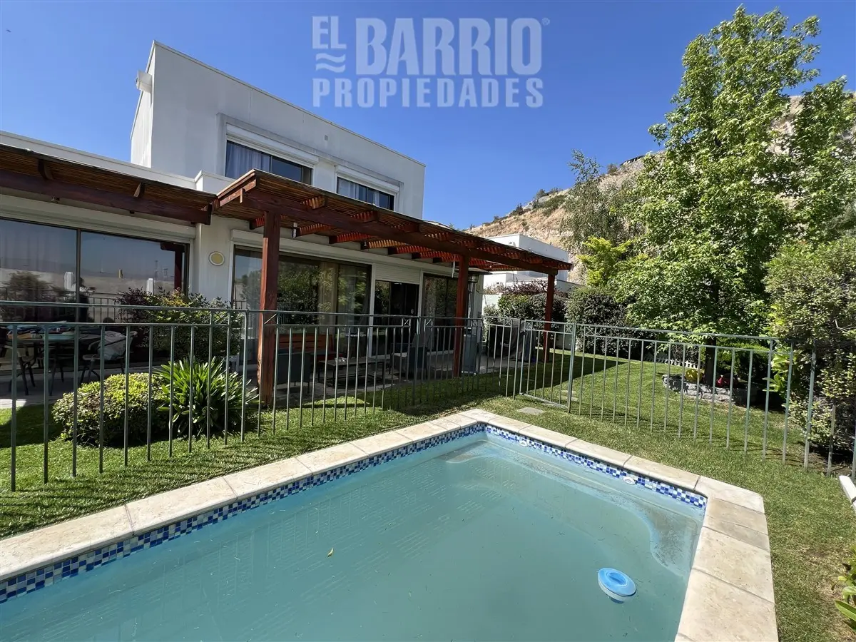 Imagen 1 de 17 de Casa En Venta De 3 Dorm. En Chamisero, Chicureo, Colina