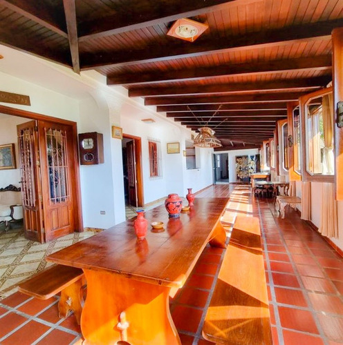 Imagen 16 de 19 de Casa Con Hermosa Vista, Para Remodelar En Los Naranjos - El Hatillo