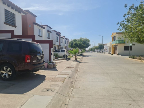 Imagen 4 de 18 de Casa En Renta En Monte Real (a Un Lado Portalegre)